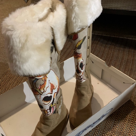 Ed hardy boots - Picture 2 of 4